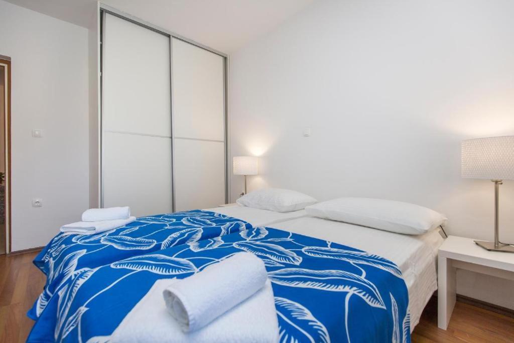 Apartments "Alen" Nedescina Экстерьер фото