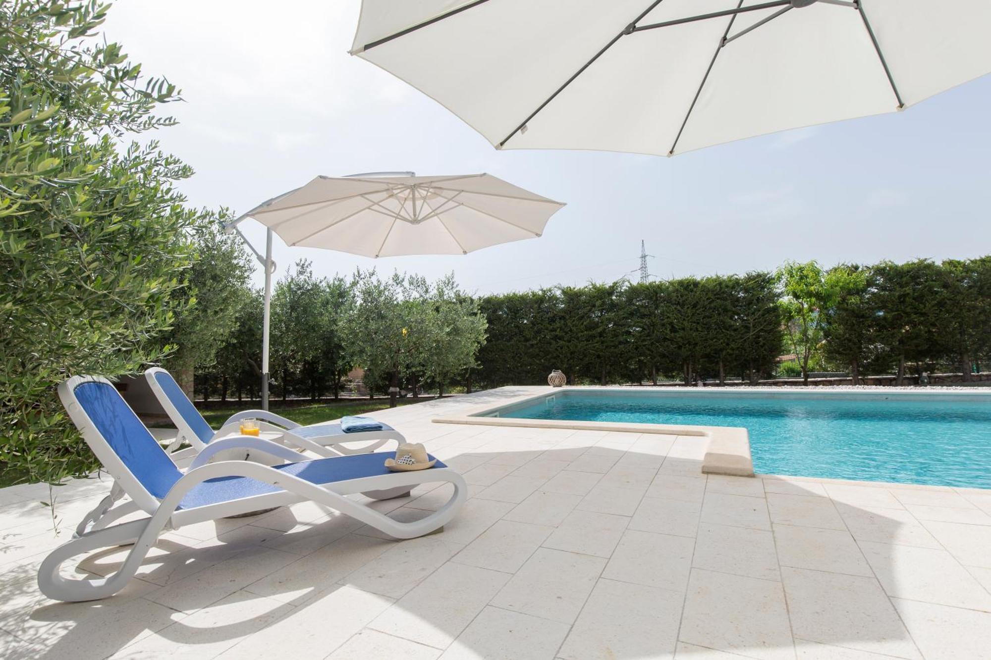 Apartments "Alen" Nedescina Экстерьер фото